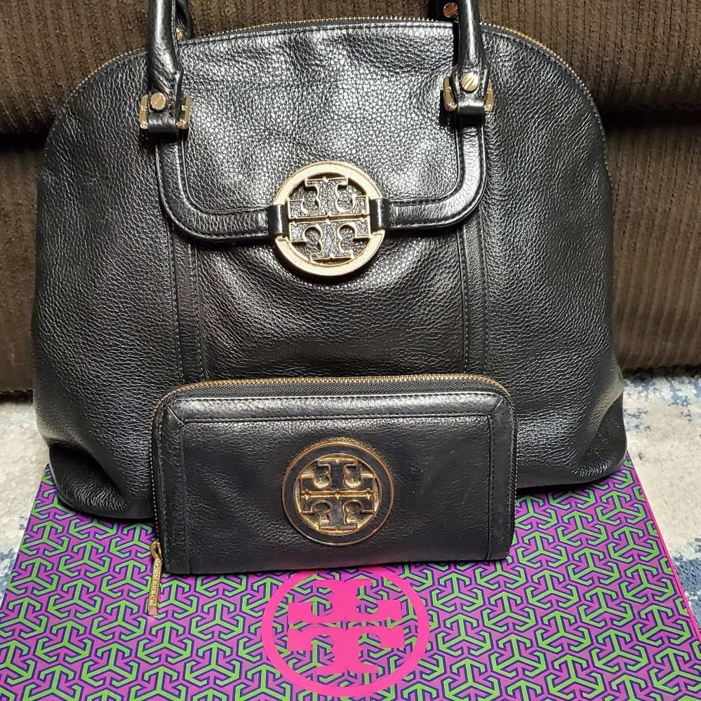 ***SOLD***Tory Burch Amanda Purse & Matching Wallet